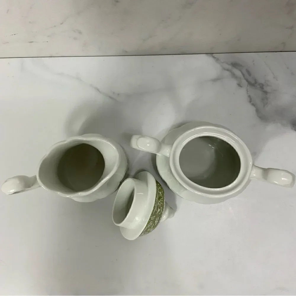 VINTAGE Colonial J&G Meakin Creamer and Sugar set